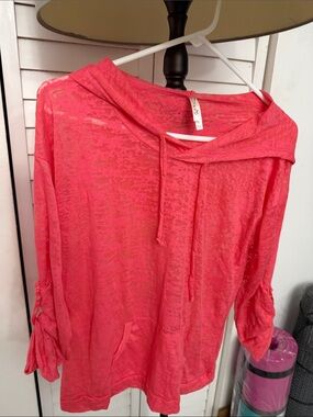 Women's Lightweight Hooded Pullover Sweatshirt - Coral Pink